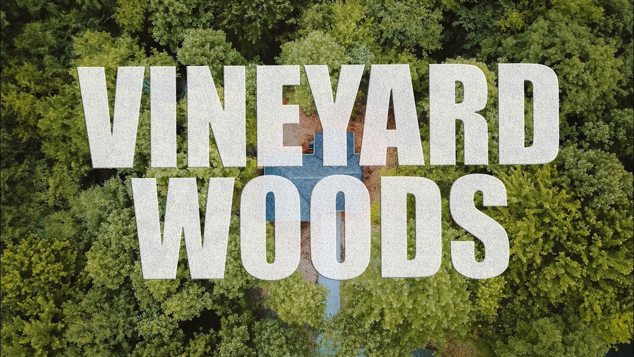 Vineyard Woods - Premier Lodging | Geneva, Ohio